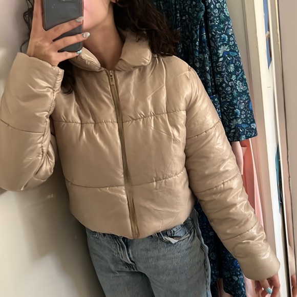 Cropped puffer jacket - Picture 3 of 4